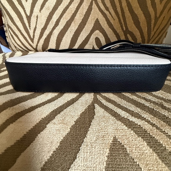 Kate Spade Black and Cream Crossbody Bag with Coin Pouch - Picture 4 of 11